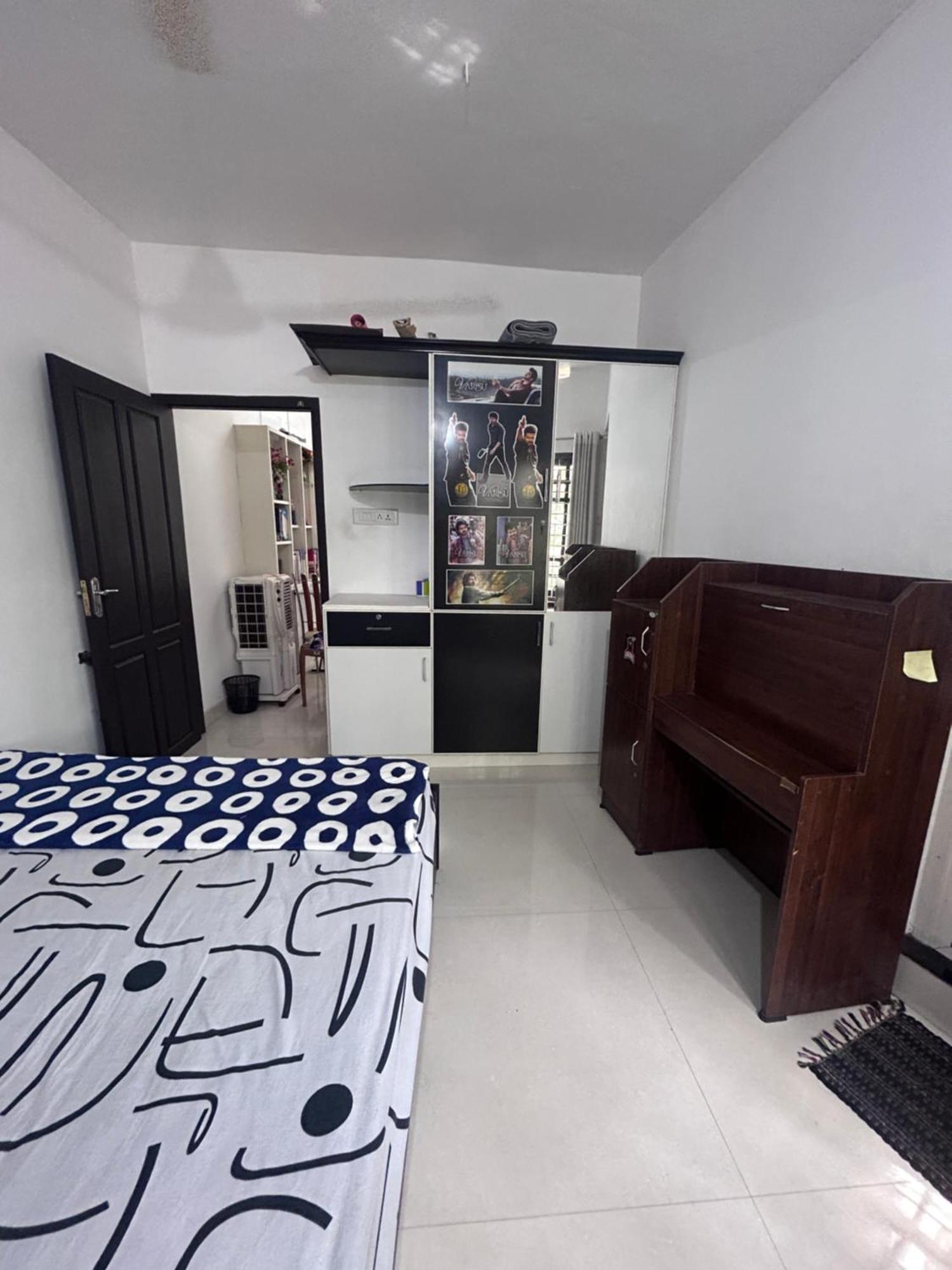 Chaithritha Ladies Homestay 트리반드룸 외부 사진