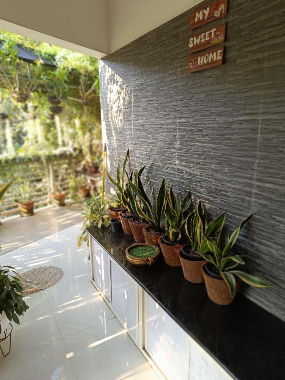 Chaithritha Ladies Homestay 트리반드룸 외부 사진